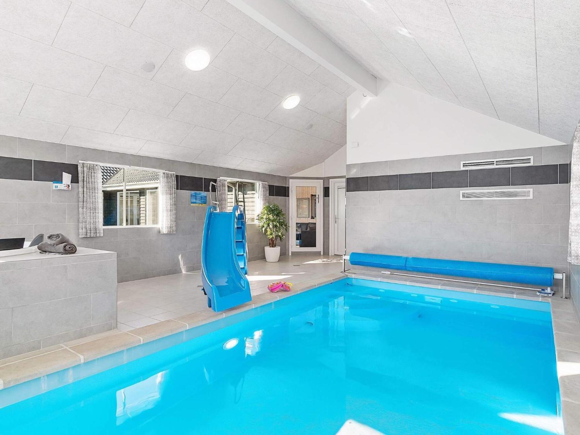 24 Person Holiday Home In Hasselberg คัพเพล์น ภายนอก รูปภาพ